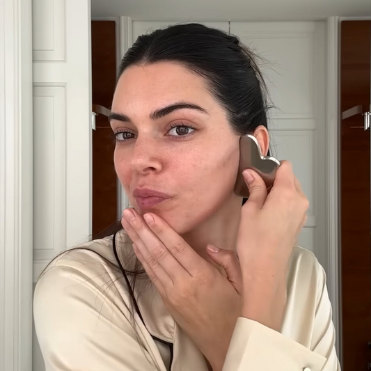 Rouleau de Jade et Gua Sha